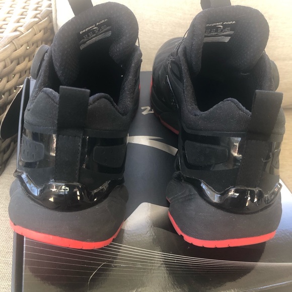 Beijing Olympics 2022 Sneakers - Picture 2 of 8